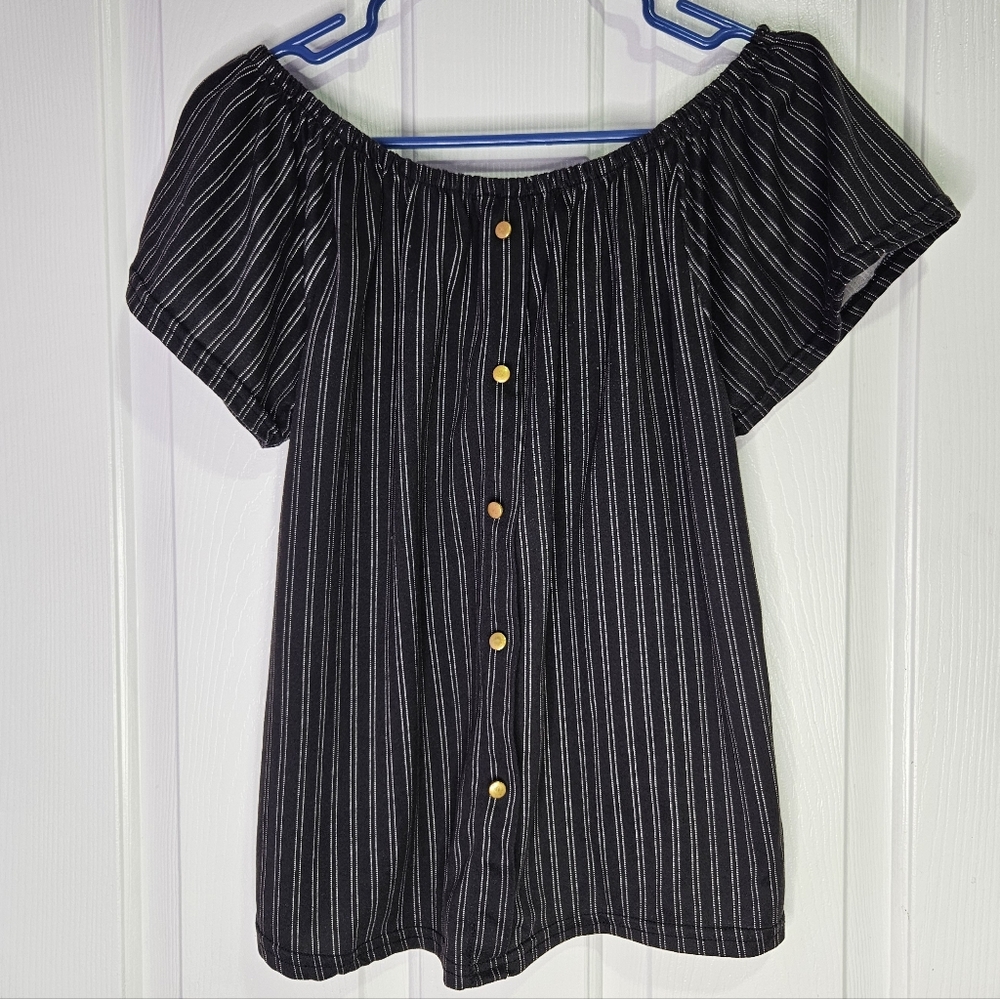 3/$15! Pinstriped Off The Shoulder Short Sleeve Top, Medium